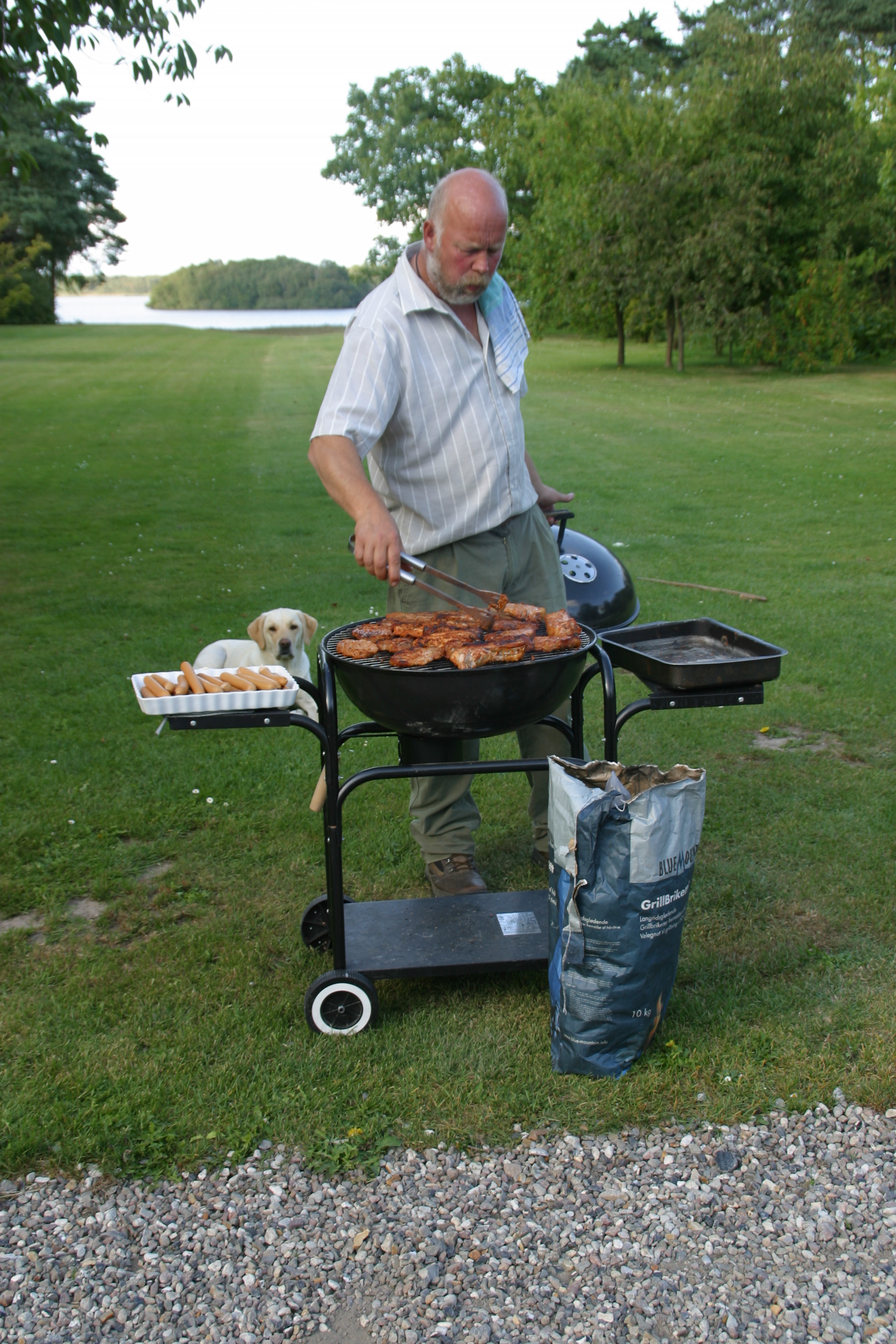 Joe ved grillen